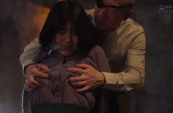 sex thủ dâm nơi công cộng Câu chuyện về nữ hiệp sĩ về hưu bị kẻ thù cũ trả thù thâm độc